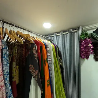 Moi Indoi — work photo 1