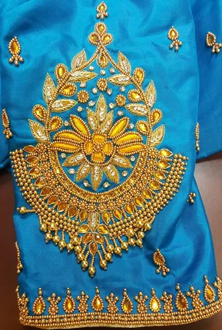 Shanthi Ladies Wear — photo 1