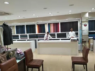 The Raymond shop — photo 3