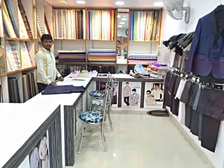 Roman Designer Boutique — work photo 5