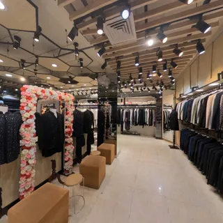 KLICK BASEMENT — photo 1