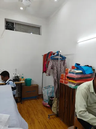 Perfect fit - best boutique in dwarka sector 19 | Women stitching in dwarka — photo 1