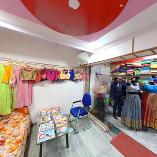 Divas Designer Boutique — photo 1