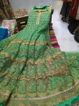 Shreen Khan Tailors — photo 1