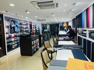 The Raymond shop — photo 1