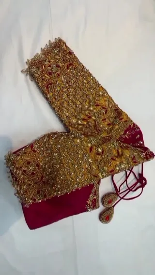 Blouse well — work photo 4