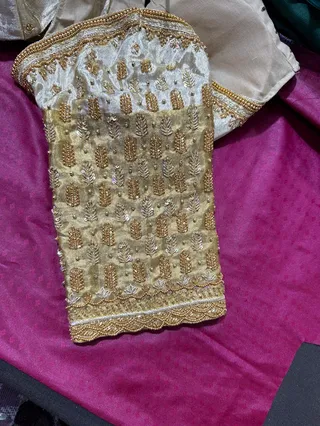 Blouse well — work photo 5