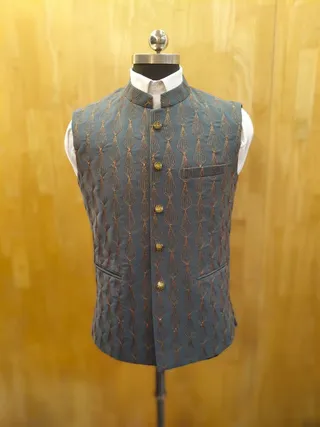 Debonnair - Custom Tailors & Fabrics — photo 1
