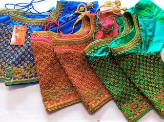 NAVYAA TAILOR — photo 1