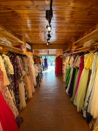 Annie Tailor — photo 1