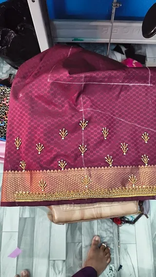 MANGAI WOMEN’S BOUTIQUE AND AARI DESIGNER'S — work photo 4