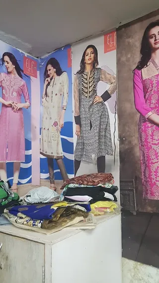 Yuvati Designer ladies Tailors — photo 2