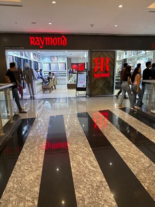 The Raymond shop — photo 2