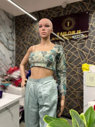 TAILORJI boutique (Nikita ladies tailors) Doorstep Tailoring in PCMC , Handwork, ariwork designer, best boutique — work photo 4