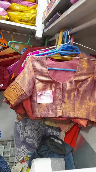 FAMEQUEEN LADIES TAILORS — photo 2