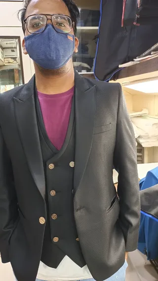 Showman Tailor — photo 2