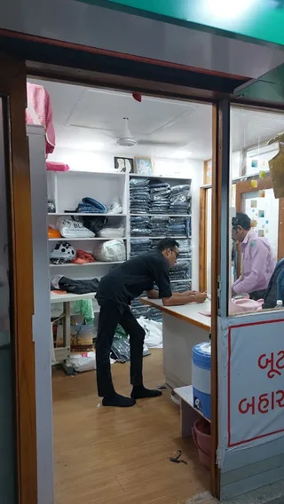 Kumar Tailors — photo 1