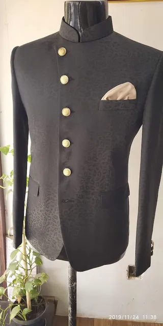 D A S H I N G Tailor & Cloth — photo 1