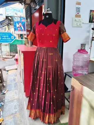 YESHNA TAILOR KADE — photo 2