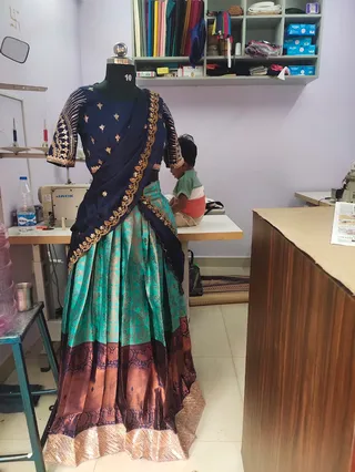 YESHNA TAILOR KADE — photo 3