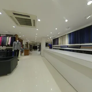 THE RAYMOND SHOP — photo 1