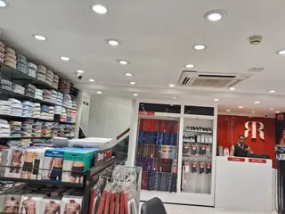 The Raymond shop — photo 2