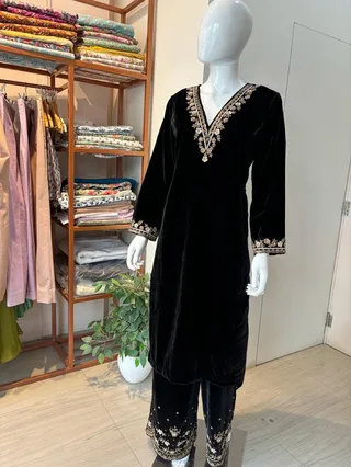 Sameeksha Women's Tailor — work photo 2