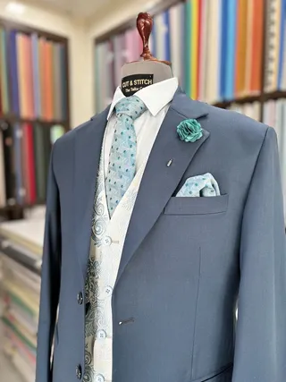 Raymond Shop CUT & STITCH — work photo 4