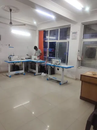 Alteration shop — work photo 5