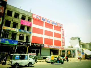 Royal tailors — photo 2