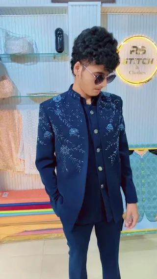 R S Stitch & Clothing — photo 3
