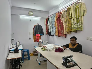New Fashion Ladies Tailor — work photo 4