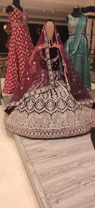 Shyam Bandhu & Son's - Tedhi puliya — photo 3