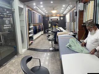 Rose Tailor — photo 1