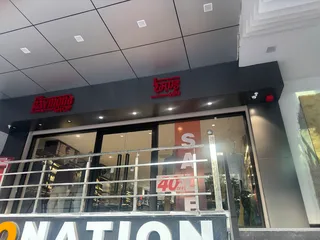 The Raymond shop — photo 2
