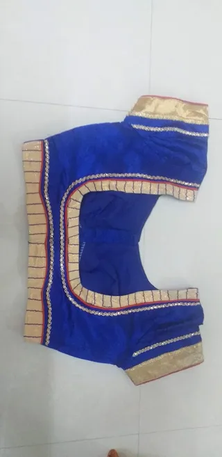 Solanki Ladies Tailor & Dress material — photo 3
