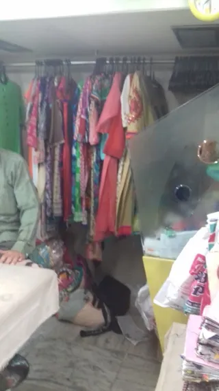 PLEZER LADIES TAILOR — photo 1