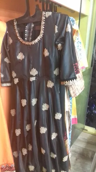 PLEZER LADIES TAILOR — photo 2