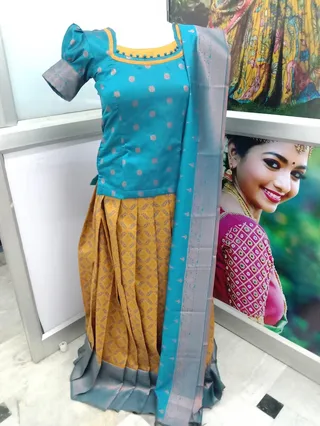 SJ DESIGNER — photo 1