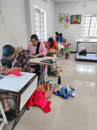 Atheinaa-tailoring,aari training institute,Gov certified courses(அதீனா பேஷன்ஸ்) — photo 2