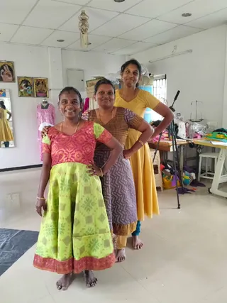 Atheinaa-tailoring,aari training institute,Gov certified courses(அதீனா பேஷன்ஸ்) — work photo 5
