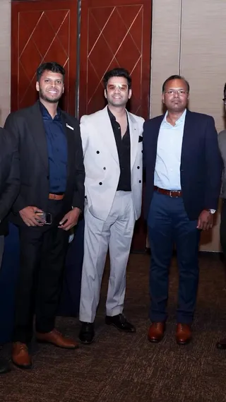 BLUTAILOR - Bespoke Suits, Tuxedos, Stitching & Alterations — work photo 4