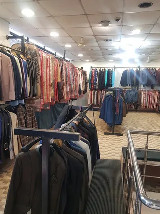 Packard tailors & suits — photo 1
