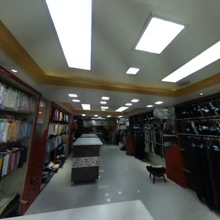 JULIE TAILORS MALGANJ SQUARE — photo 2