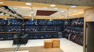 Julie Tailors LIG — photo 3