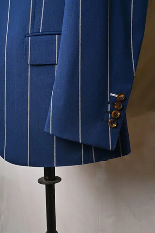 Knighthood Bespoke — photo 1