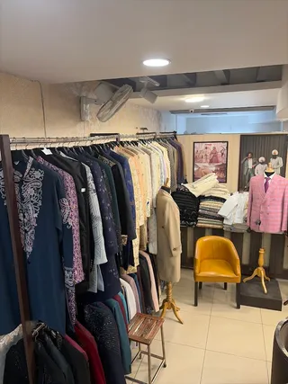 UNIQUE EXCLUSIVE — work photo 1