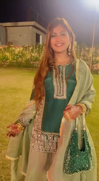 Aashima Shikha The Queen's Closet — work photo 6