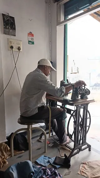 Empire Tailors Men's Wear — photo 1