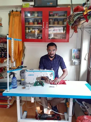 Gurve Tailors & Boutiques- Nauvari stitching in Nagpur, Tailors in Nagpur — work photo 5